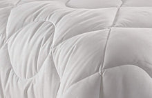 Load image into Gallery viewer, Spread Spain Extreme Winter Star Single Bed Quilt - Home Decor Lo