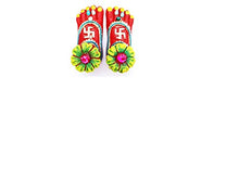 Load image into Gallery viewer, Diwali Diya: Flagsquare Diwali Diya Set of 4 | Laxmi Charan Paduka - 1 | Diwali Gift Set | Decoration Set | Diya for Puja | Diya for Home Decoration - Home Decor Lo