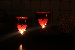 Hosley Set of 2, 4Inch Red Heart Shape Bucket, with Free 6 unscented tealight - Home Decor Lo