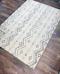 Award Velvet's Cotton Beige and Black Aztec Design Medium Size Rug ( 4ft x 6ft ) - Home Decor Lo